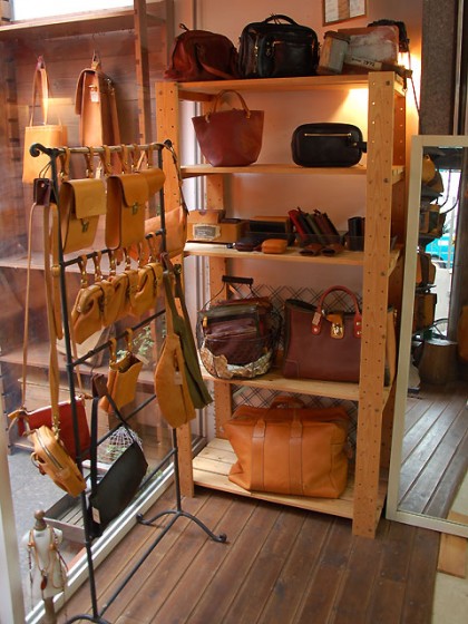ファクトリーショップ店内2