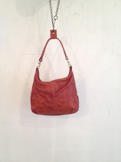 sample shoulder