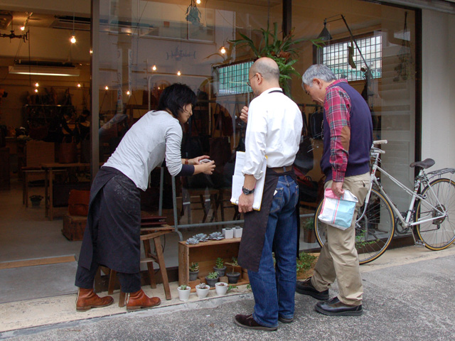 グリーン販売員
