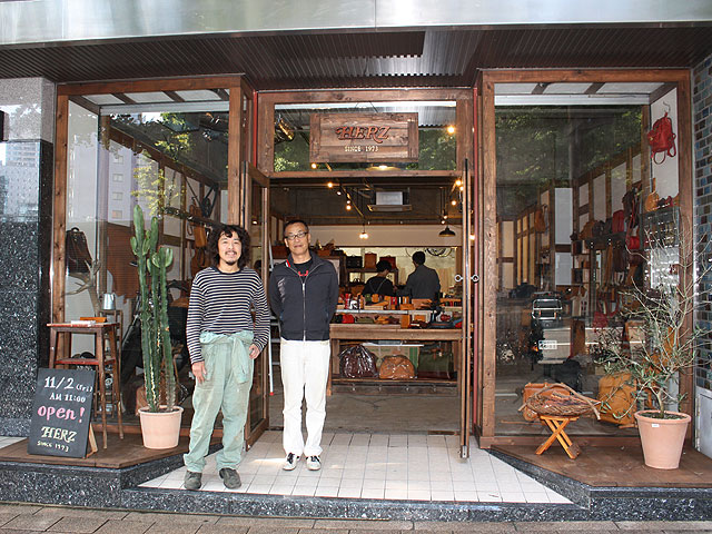 応援に来てくれたミシン屋さんと共に