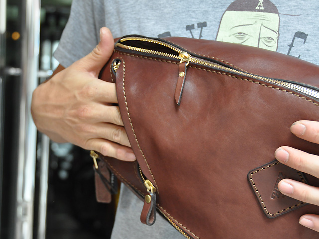 前面ポケット