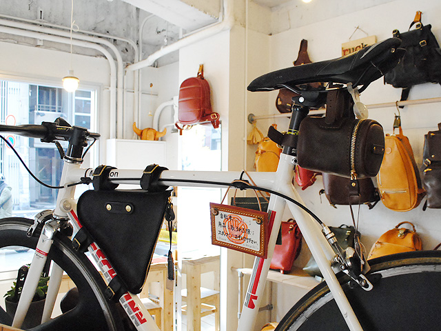 自転車企画 サドルバッグ