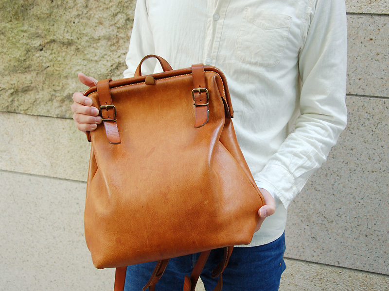 スタッフ愛用のLAX RUCK