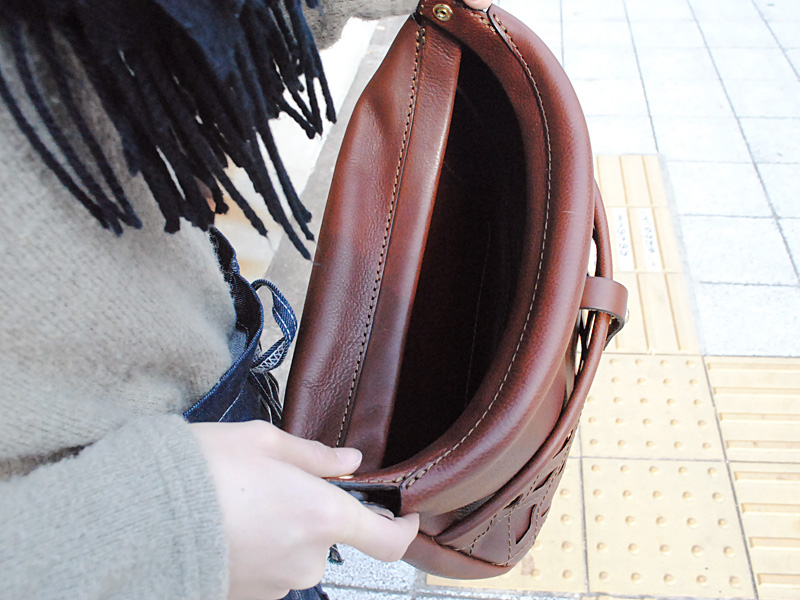 フィッシングバッグ 開け方