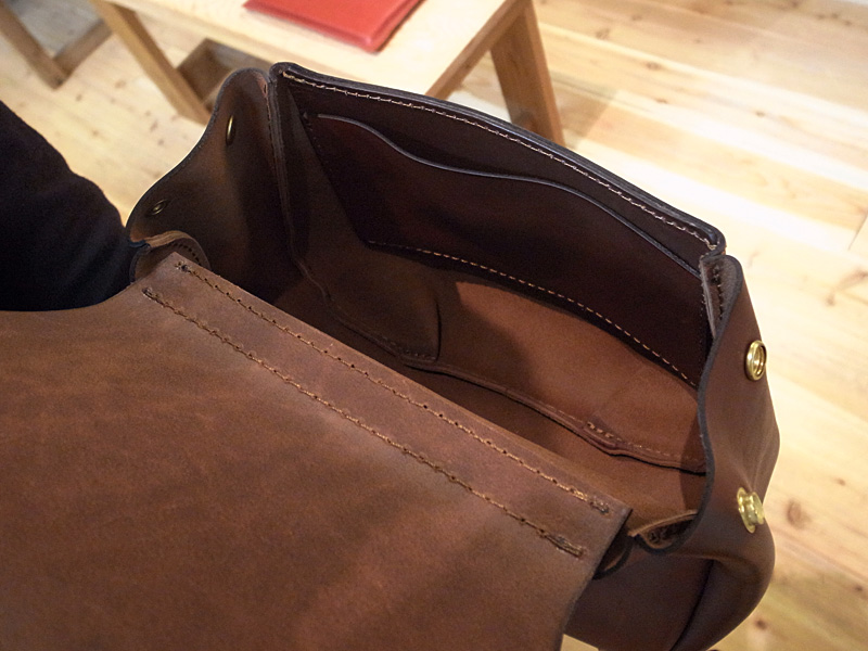 棒屋根ミニリュック 丸型 内ポケット