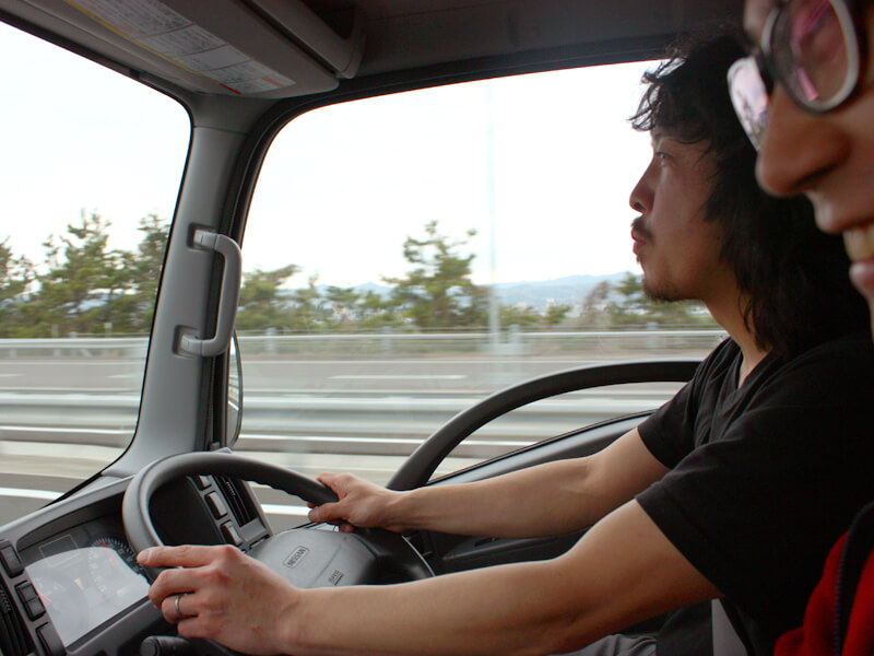 2トラック運転手清水