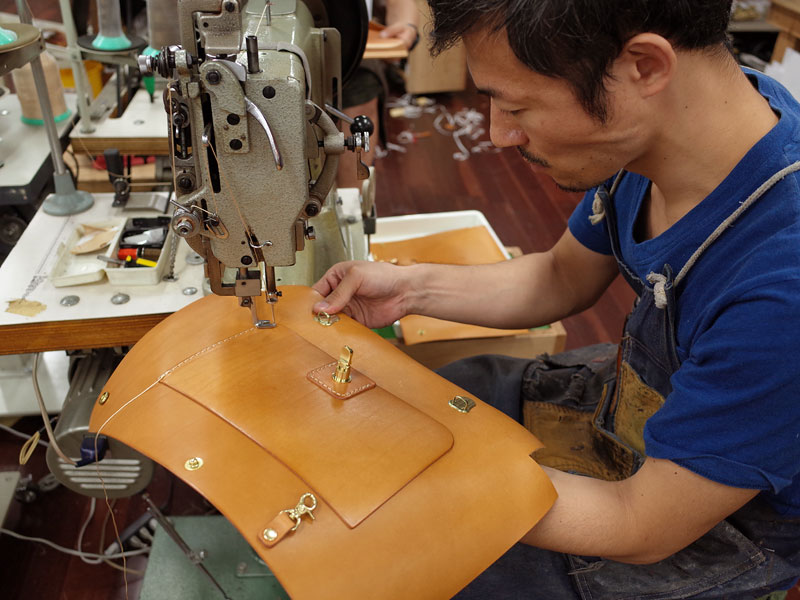 ナレッジバッグのセミオーダー品を製作中