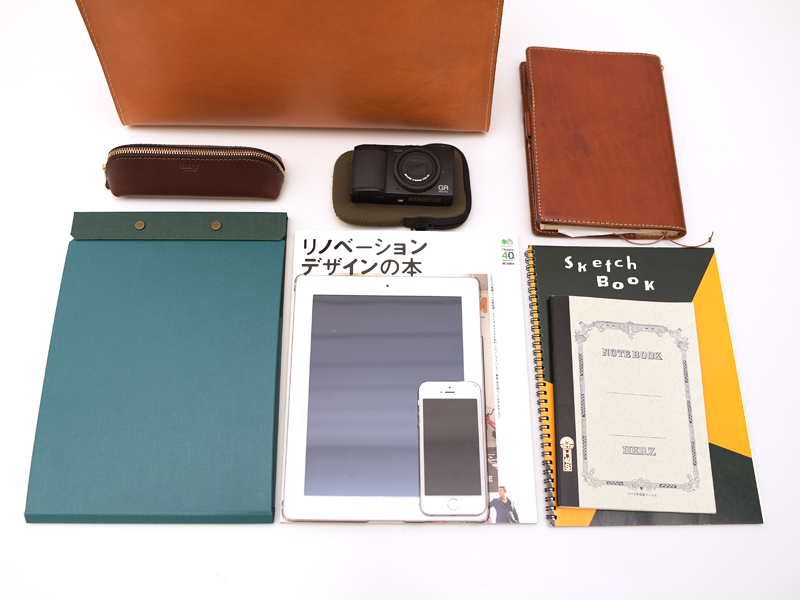 あおりポケット二本手ビジネスバッグ(BW-104) Sサイズ収納例