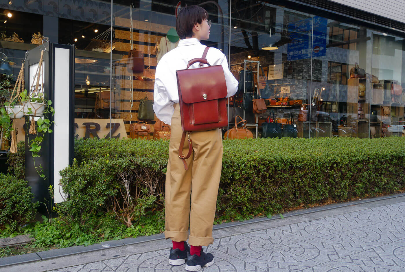 女性スタッフもリュックメインで愛用中!3way縦型バッグ(BC-105)