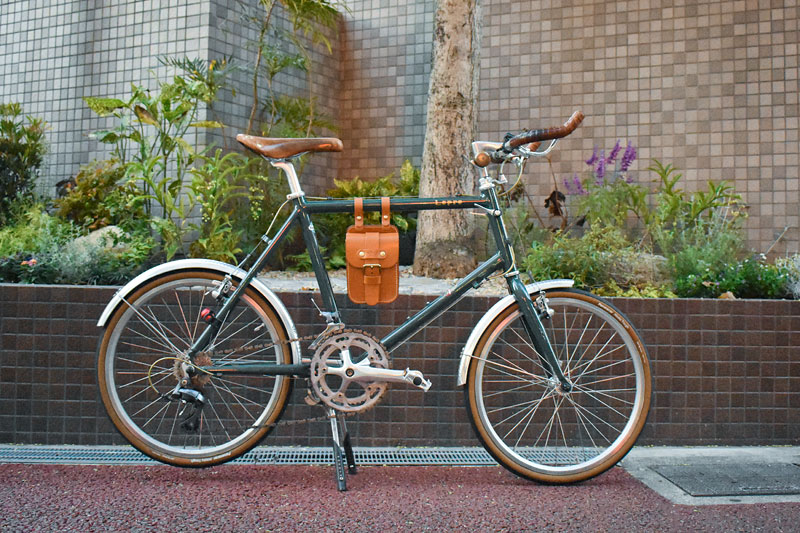 スタンダードベルトポーチ(E-49) 自転車装着例