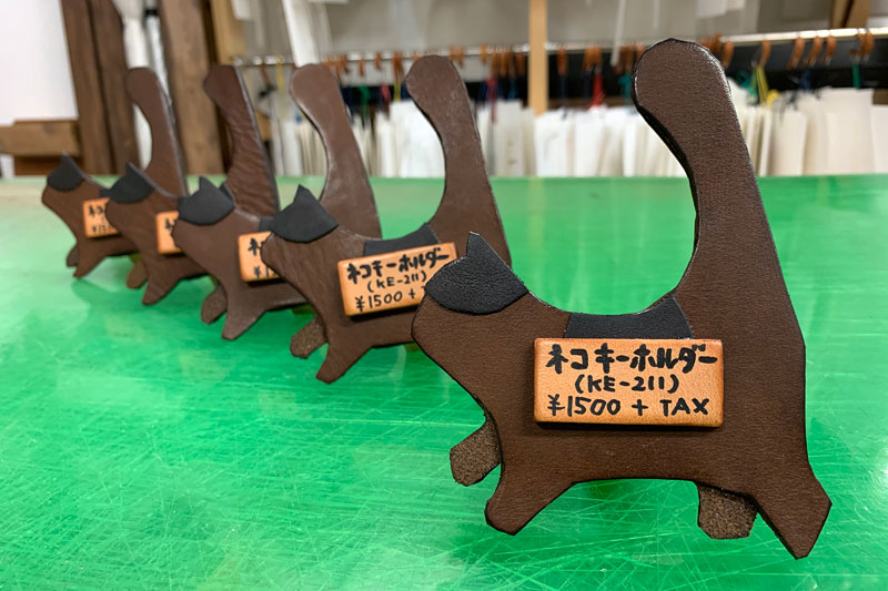 仙台店:佐藤お手製のネコ型POP!