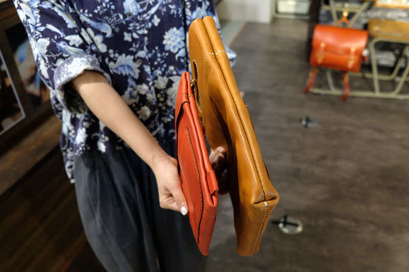ノートサコッシュ S-3-Tとの比較