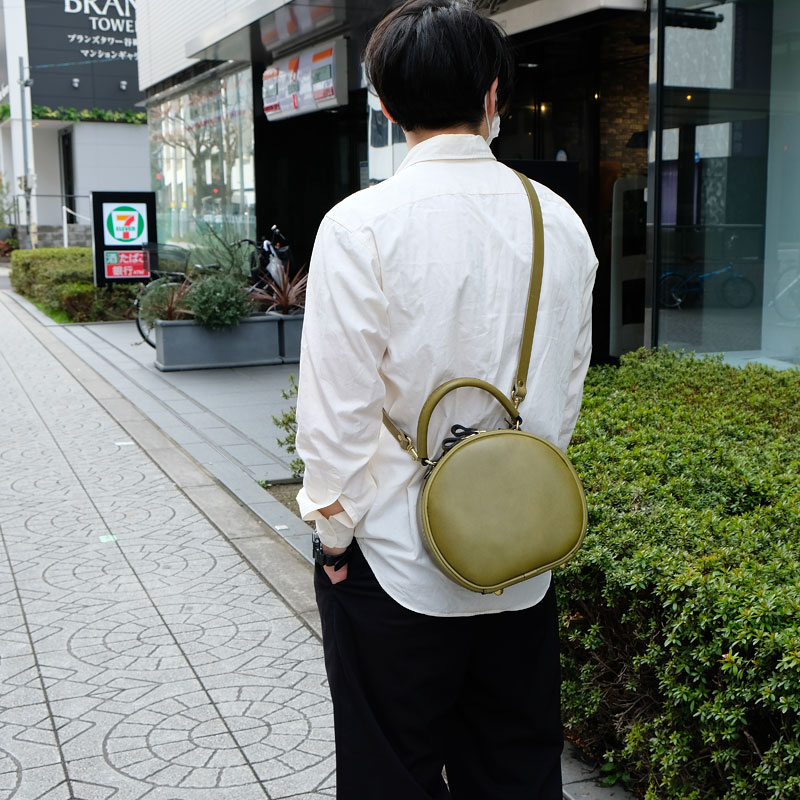 セリニバッグ メンズ斜め掛け2