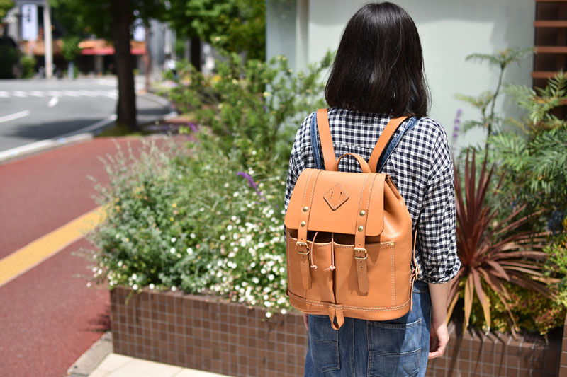 チンクリュック レディース着用