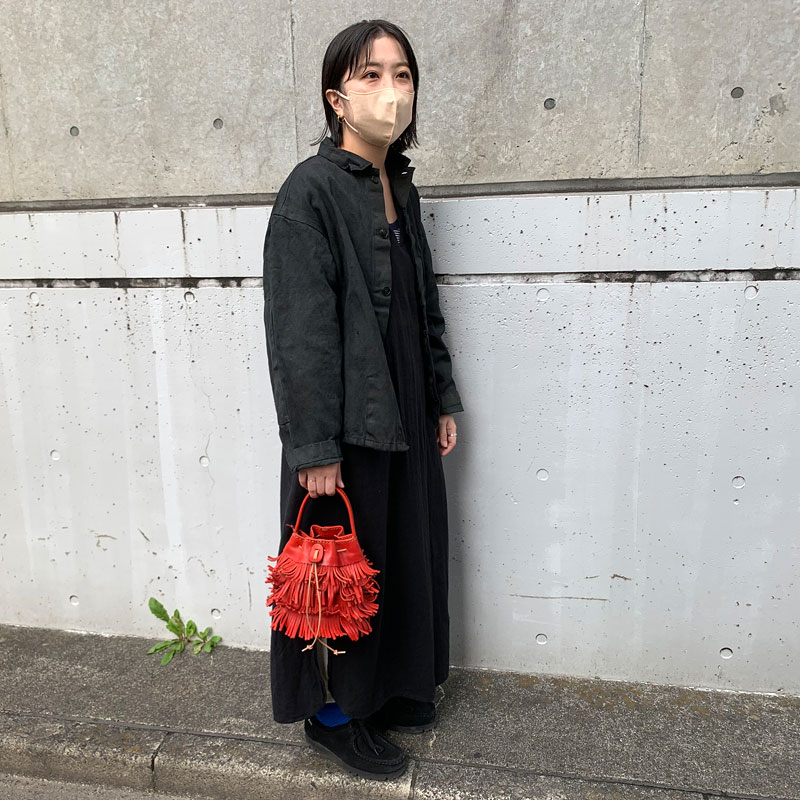 フリンジハンドバッグ 作り手鈴木着用