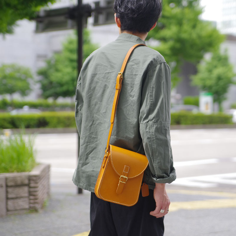 ラップフラップミニショルダー(CP-6) メンズ着用