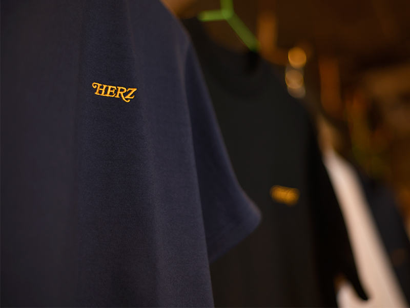仙台店のヘルツTシャツ
