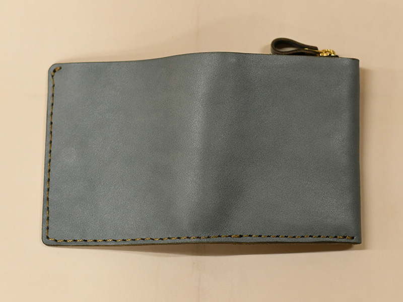 小型の二つ折り財布(NSA-135)3