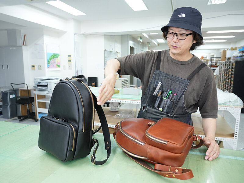 NET工房作り手佐藤とシロガネリュック(AIB-2610)②