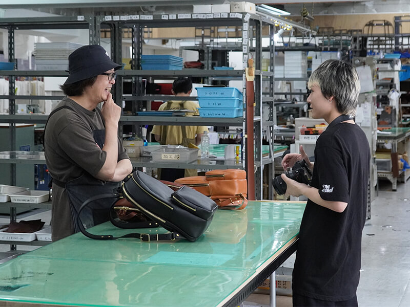 NET工房作り手佐藤とオンラインショップスタッフ大暉②