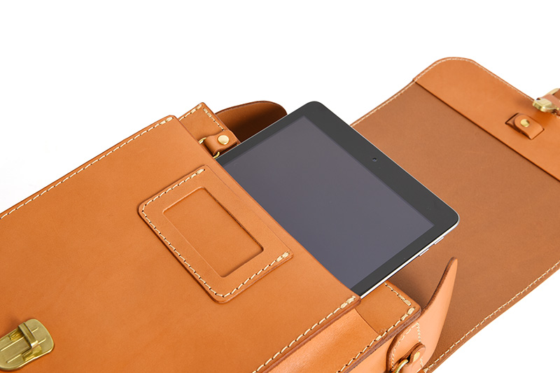 一本ベルト縦型ランドセル(R-53) タブレット収納